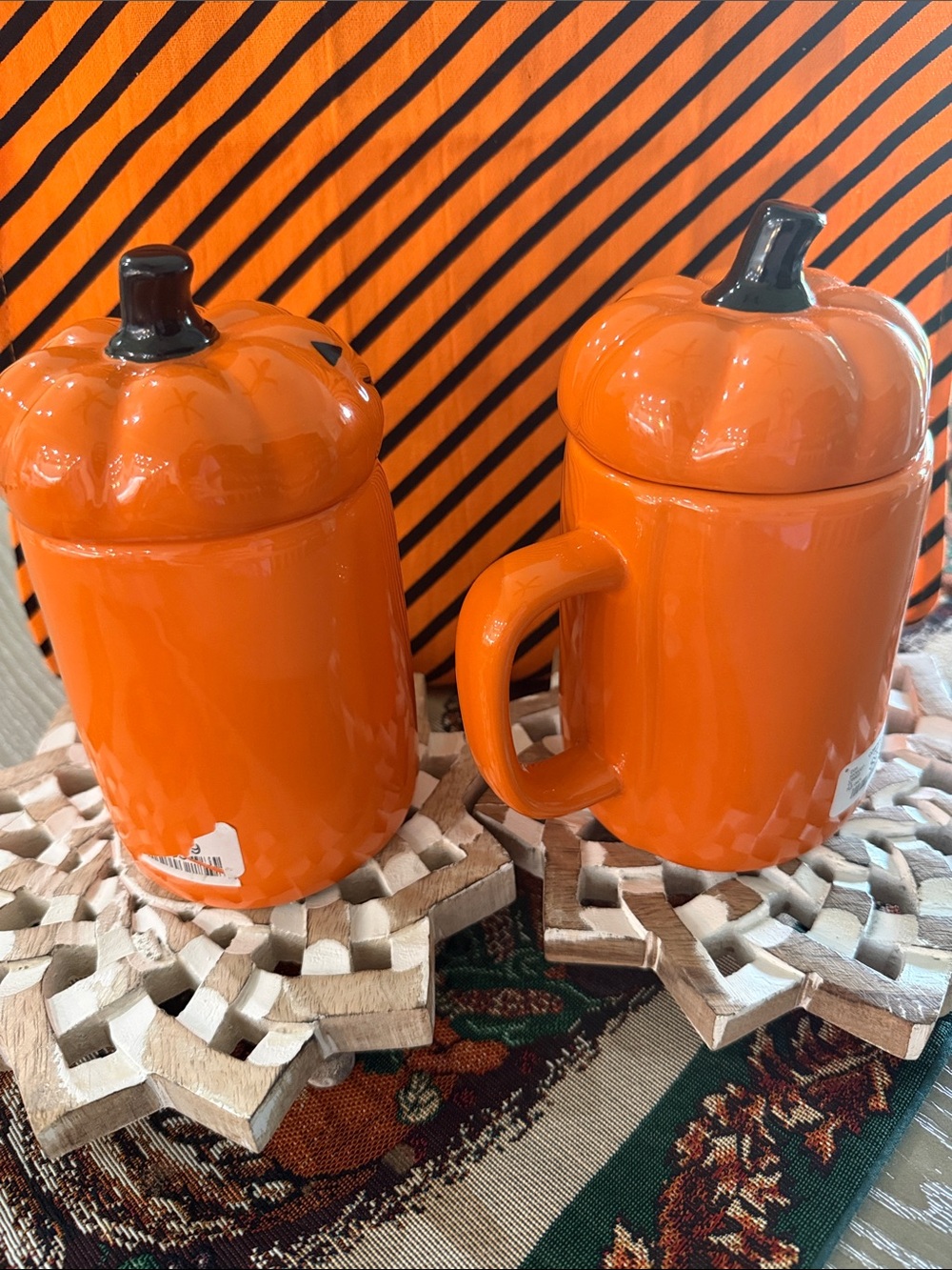 BRAND NEW RAE DUNN MUGS W/Happy Halloween & Pumpkin Lid Vivid Orange SET/2 NWT - Picture 6 of 12